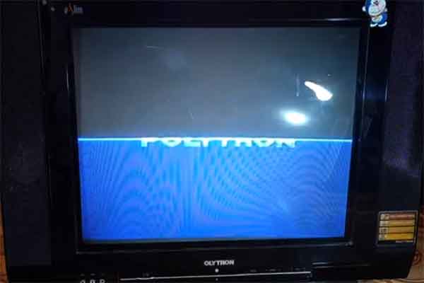 tv polytron gambar setengah kebawah